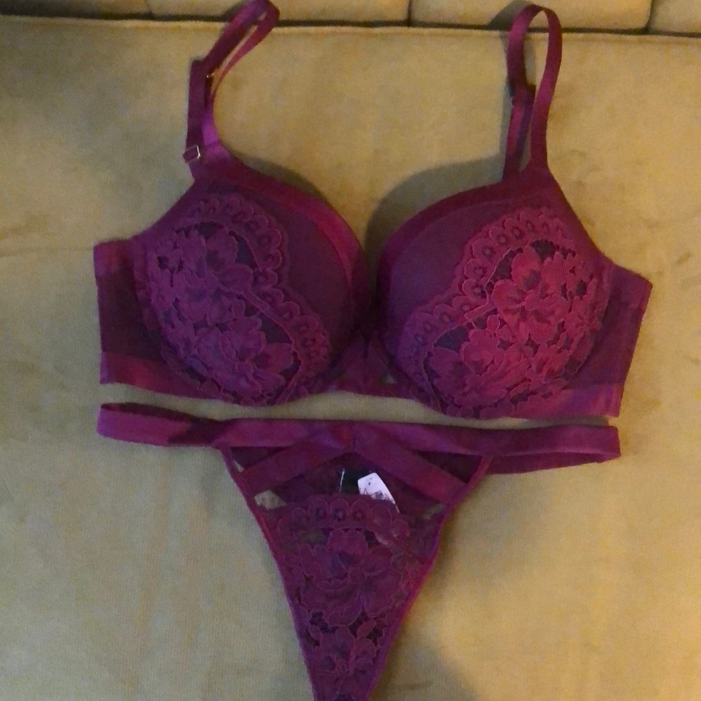 Victoria Secret Very Sexy Dark Plum Bra/thong set